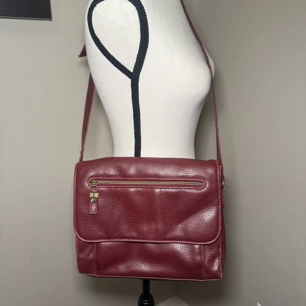 Relic Leather Crossbody‎ Messenger Bag Burgundy Flap Shoulder Purse